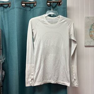 Lululemon Long Sleeve Shirt White "Do It Now" Size 6